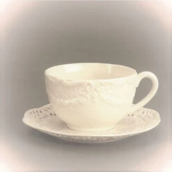 Cream Victorian Tea Cup & Saucer